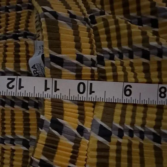 Zara plisse yellow flare pleated pants large - Picture 5 of 7